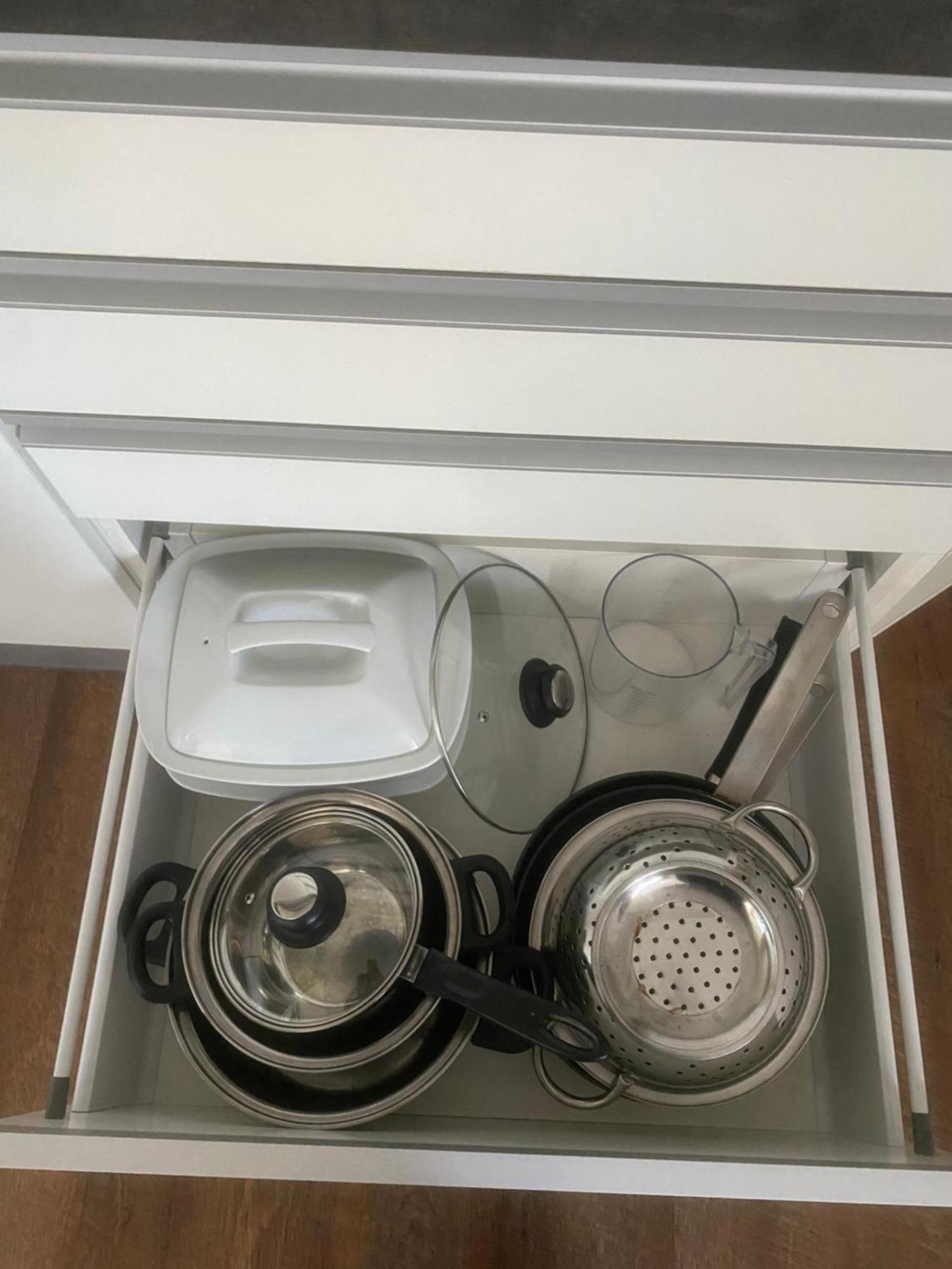 Apartmán 2+kk, 50 M2 V Klidne Lokalite. 10 Min Od Centra Prahy. Praha