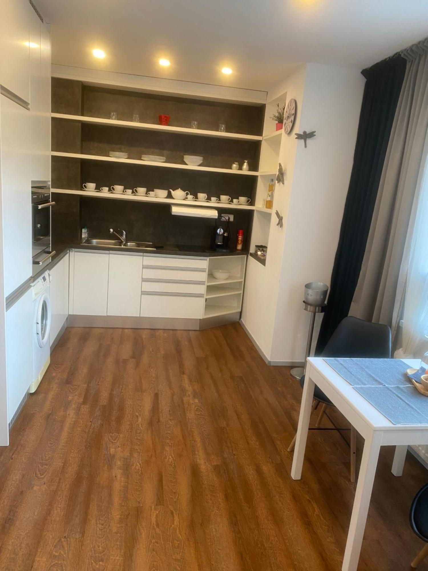 2+kk, 50 M2 V Klidne Lokalite. 10 Min Od Centra Prahy. Apartmán Praha